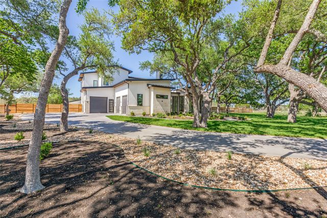 116 Mesones RD, Florence, TX 76527