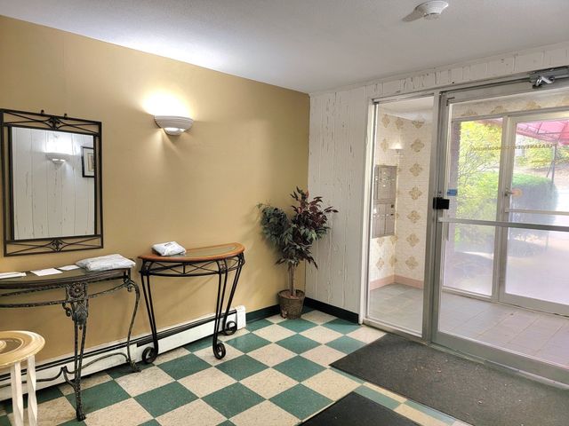 426 Pleasant St 23, Malden, MA 02148