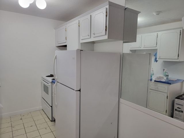 426 Pleasant St 23, Malden, MA 02148
