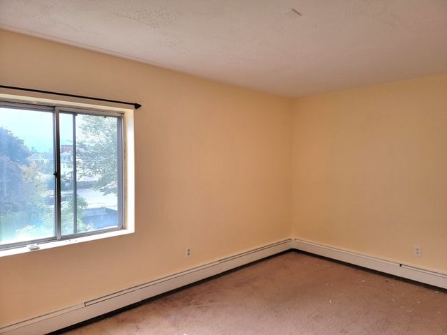 426 Pleasant St 23, Malden, MA 02148