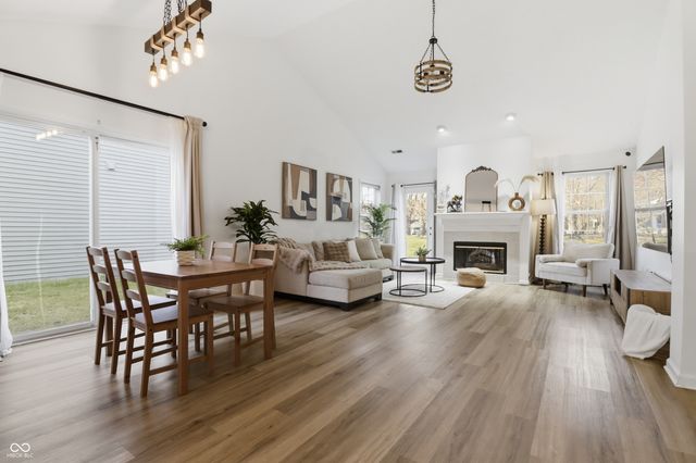 2983 Brooks Bend Drive, Carmel, IN 46032