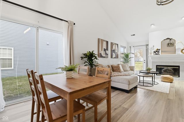 2983 Brooks Bend Drive, Carmel, IN 46032