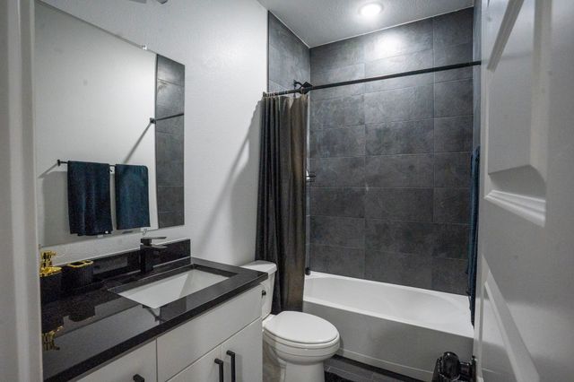 4523 Solar Lane, Dallas, TX 75216