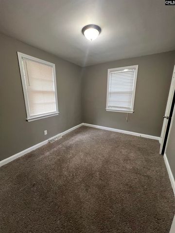 8 Holiday Circle, Columbia, SC 29206