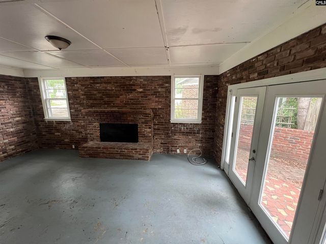 8 Holiday Circle, Columbia, SC 29206