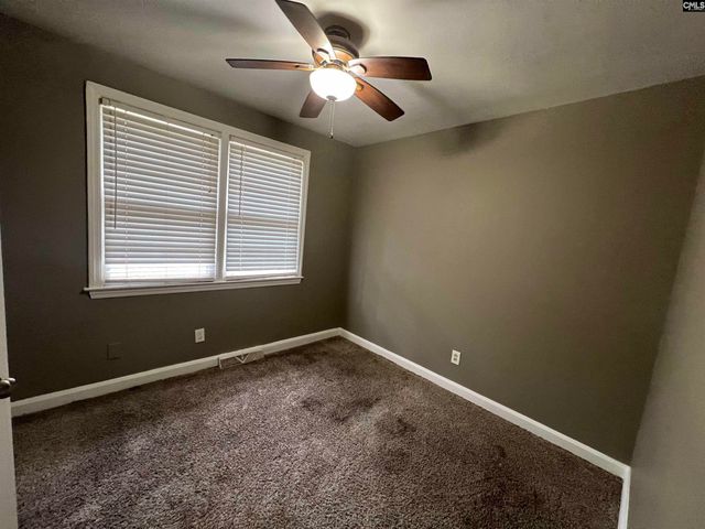 8 Holiday Circle, Columbia, SC 29206