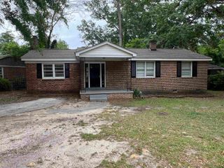 8 Holiday Circle, Columbia, SC 29206
