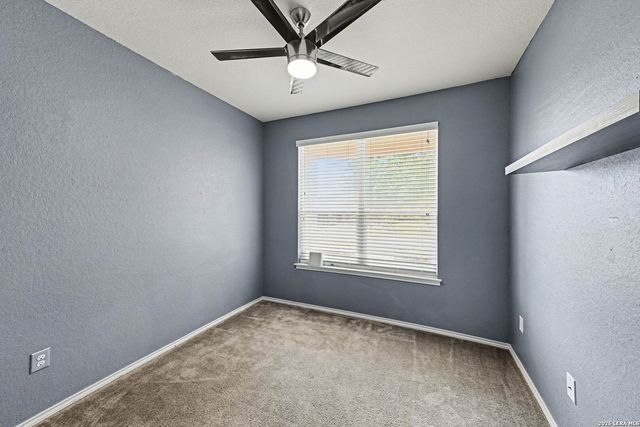 8950 Victoria Lk, San Antonio, TX 78224