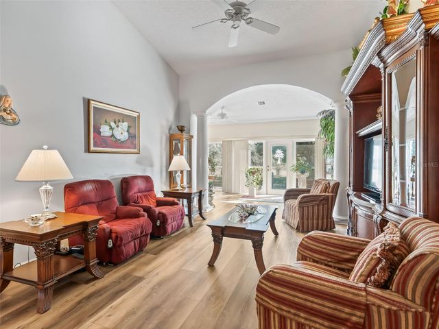 1409 MEADOW VIEW WAY, Lady Lake, FL 32159