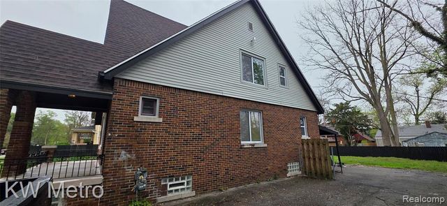 16765 Blackstone Street, Detroit, MI 48219