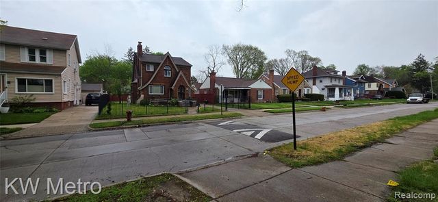 16765 Blackstone Street, Detroit, MI 48219