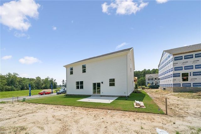 4047 Brians LN, Suffolk, VA 23434