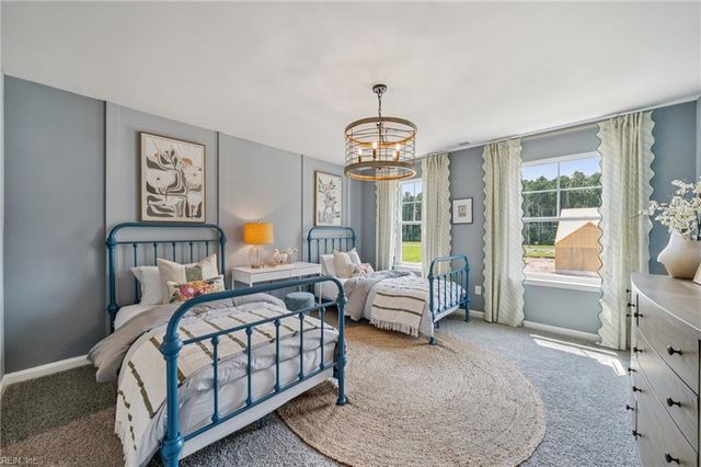 4047 Brians LN, Suffolk, VA 23434