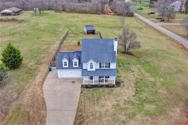 5604 Divine Lane, Clermont, GA 30527