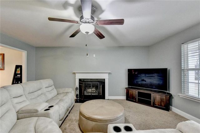 5604 Divine Lane, Clermont, GA 30527