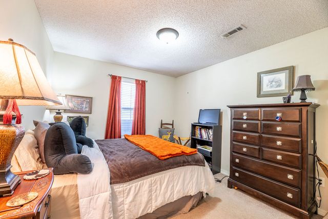 604 E Ash, Fayetteville, AR 72703