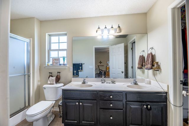 604 E Ash, Fayetteville, AR 72703