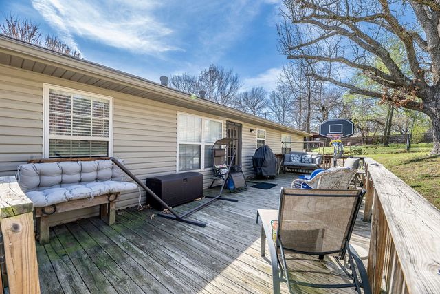 604 E Ash, Fayetteville, AR 72703