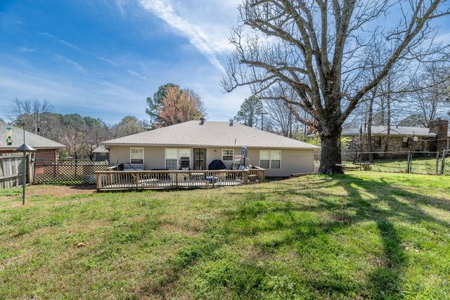 604 E Ash, Fayetteville, AR 72703