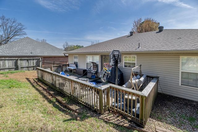 604 E Ash, Fayetteville, AR 72703