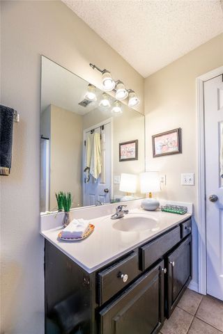 604 E Ash, Fayetteville, AR 72703