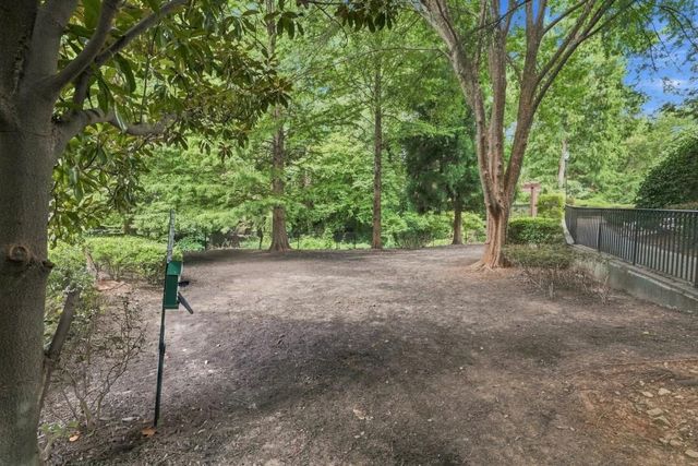 4102 Westchester Ridge NE, Atlanta, GA 30329