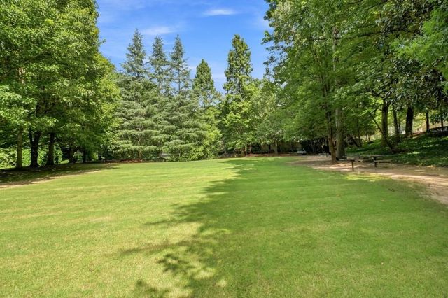 4102 Westchester Ridge NE, Atlanta, GA 30329