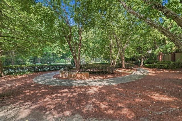4102 Westchester Ridge NE, Atlanta, GA 30329