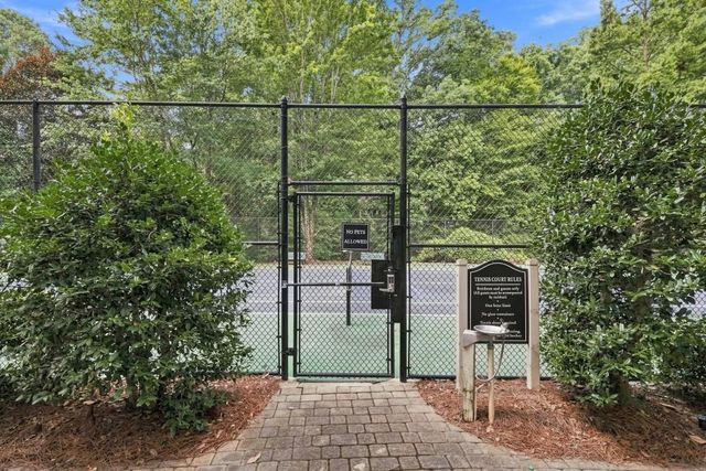 4102 Westchester Ridge NE, Atlanta, GA 30329