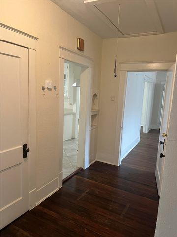 5242 Richard Avenue, Dallas, TX 75206