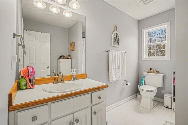 4536 Sequoia Drive, Oakwood, GA 30566