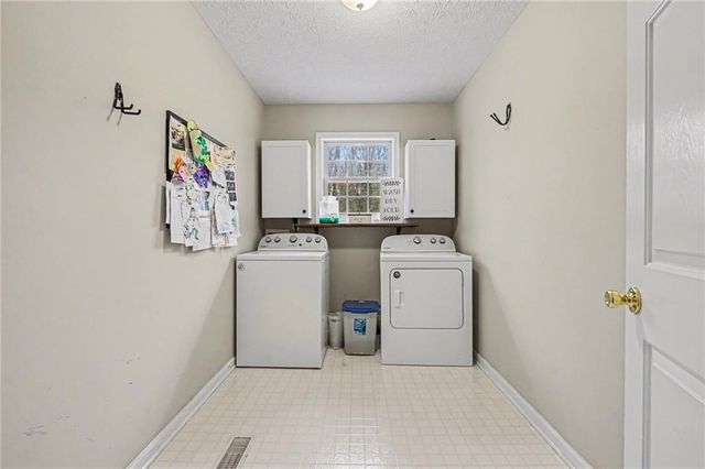 4536 Sequoia Drive, Oakwood, GA 30566