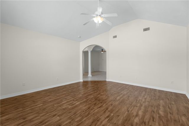 1816 Brothers Boulevard 16, College Station, TX 77845