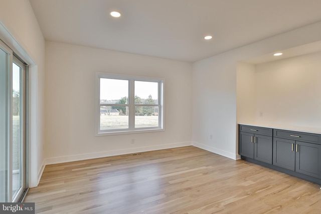 448 LONG LANE RD, Walnutport, PA 18088
