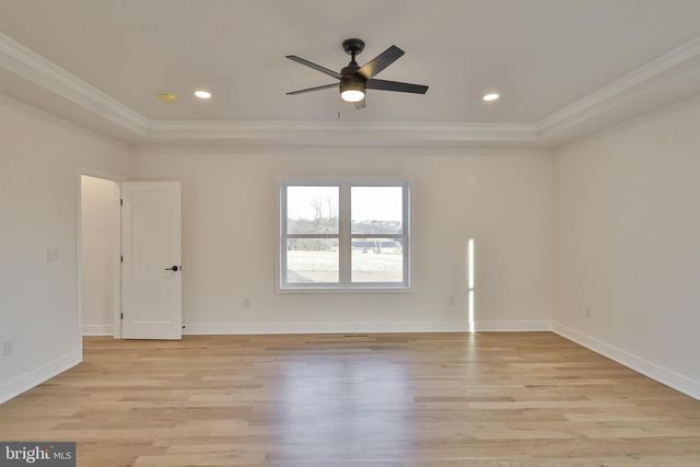 448 LONG LANE RD, Walnutport, PA 18088
