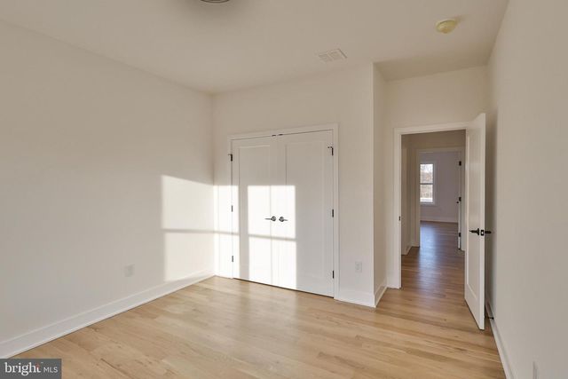 448 LONG LANE RD, Walnutport, PA 18088