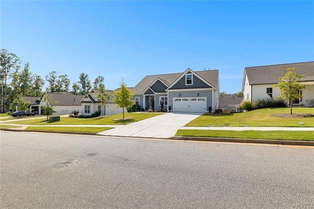 73 Oakhurst Trail, Sharpsburg, GA 30277