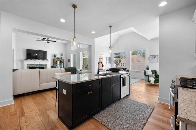 73 Oakhurst Trail, Sharpsburg, GA 30277