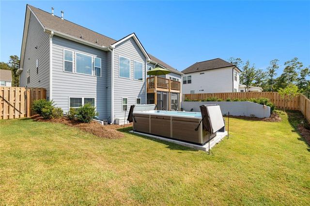 73 Oakhurst Trail, Sharpsburg, GA 30277