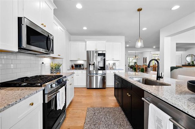 73 Oakhurst Trail, Sharpsburg, GA 30277