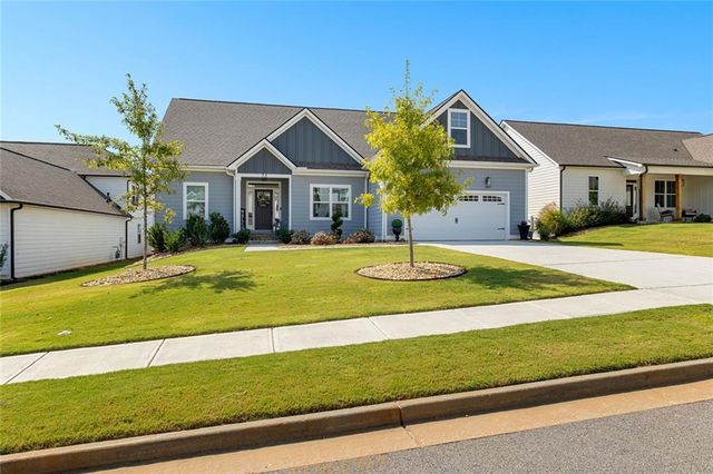 73 Oakhurst Trail, Sharpsburg, GA 30277