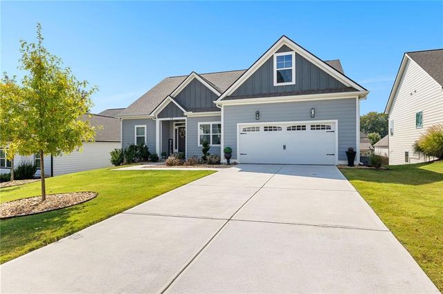 73 Oakhurst Trail, Sharpsburg, GA 30277