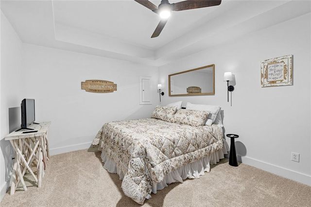 73 Oakhurst Trail, Sharpsburg, GA 30277