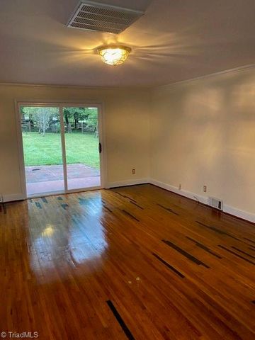 3841 Avera Avenue, Winston-salem, NC 27106