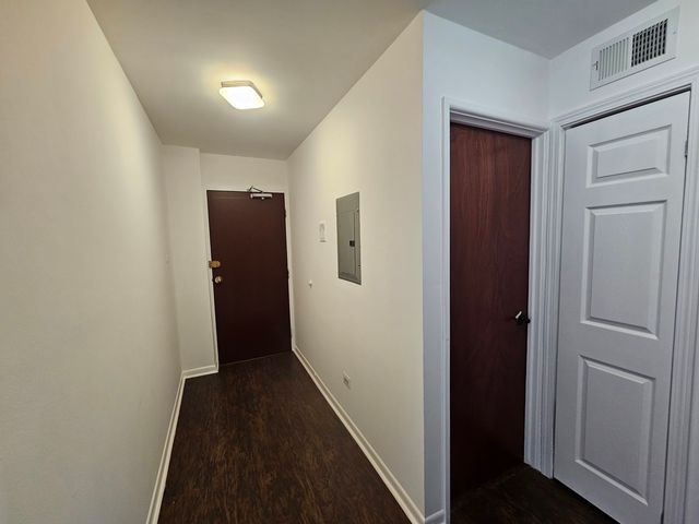 2250 N Lincoln Avenue 501, Chicago, IL 60614