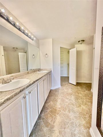 5655 BENTGRASS DRIVE 9-117, Sarasota, FL 34235