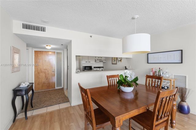 7601 E Treasure Dr 2001, North Bay Village, FL 33141