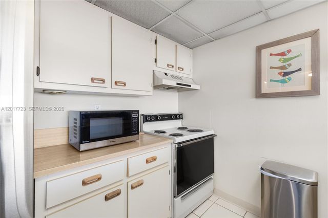 7601 E Treasure Dr 2001, North Bay Village, FL 33141