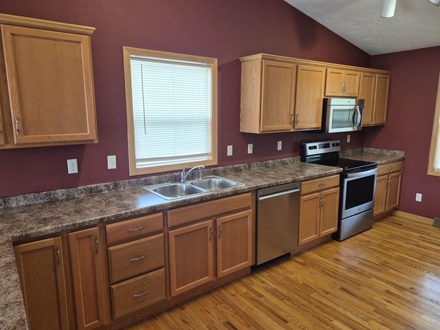 4022 Kingsford Drive, Janesville, WI 53546