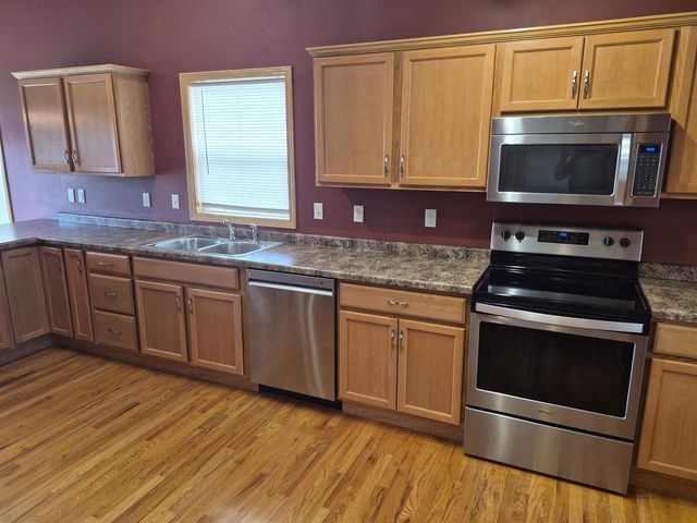 4022 Kingsford Drive, Janesville, WI 53546